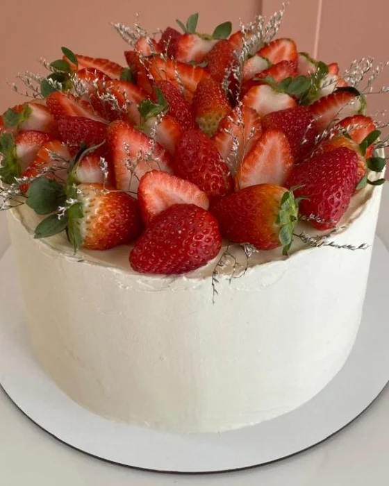 Bolo de Aniversário Cáspia, Grão Confeitaria Saudável