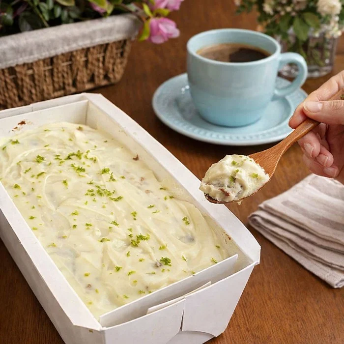 Bolo de Limão e Brigadeiro branco sem leite, Grão Confeitaria Saudável