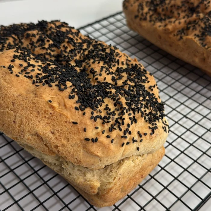Pão de Castanhas Tipo Fôrma Fatiado sem leite, Grão Confeitaria Saudável